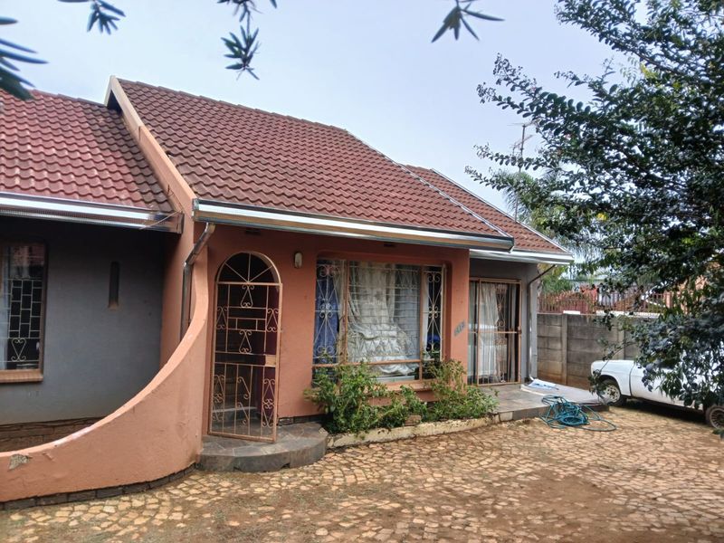 Beautiful 3Bedroom House on 600 sqm Stand - Photo 4