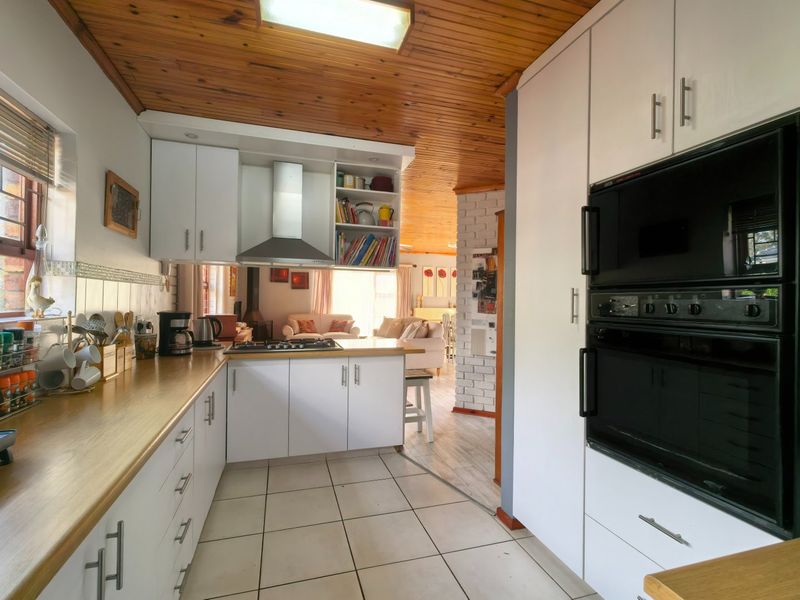 Space, Views & Lifestyle Potential in Heather Park - Photo 5
