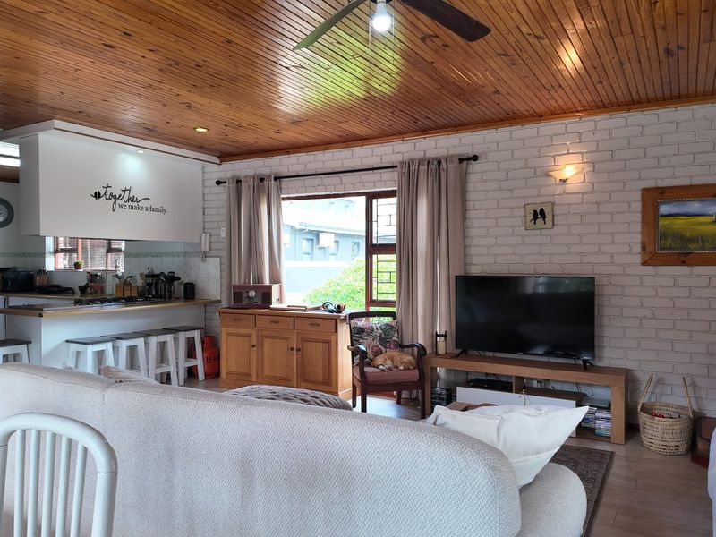 Space, Views & Lifestyle Potential in Heather Park - Photo 6