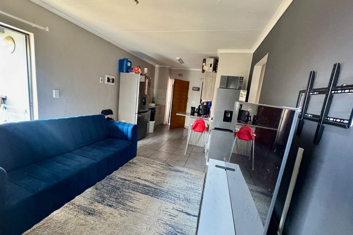 2 Bedroom Apartment for Sale  - Photo 3