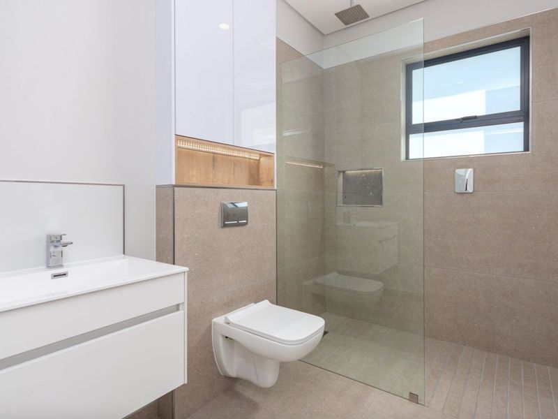 Brand New Double-Storey Masterpiece – No Transfer Duty! - Photo 9
