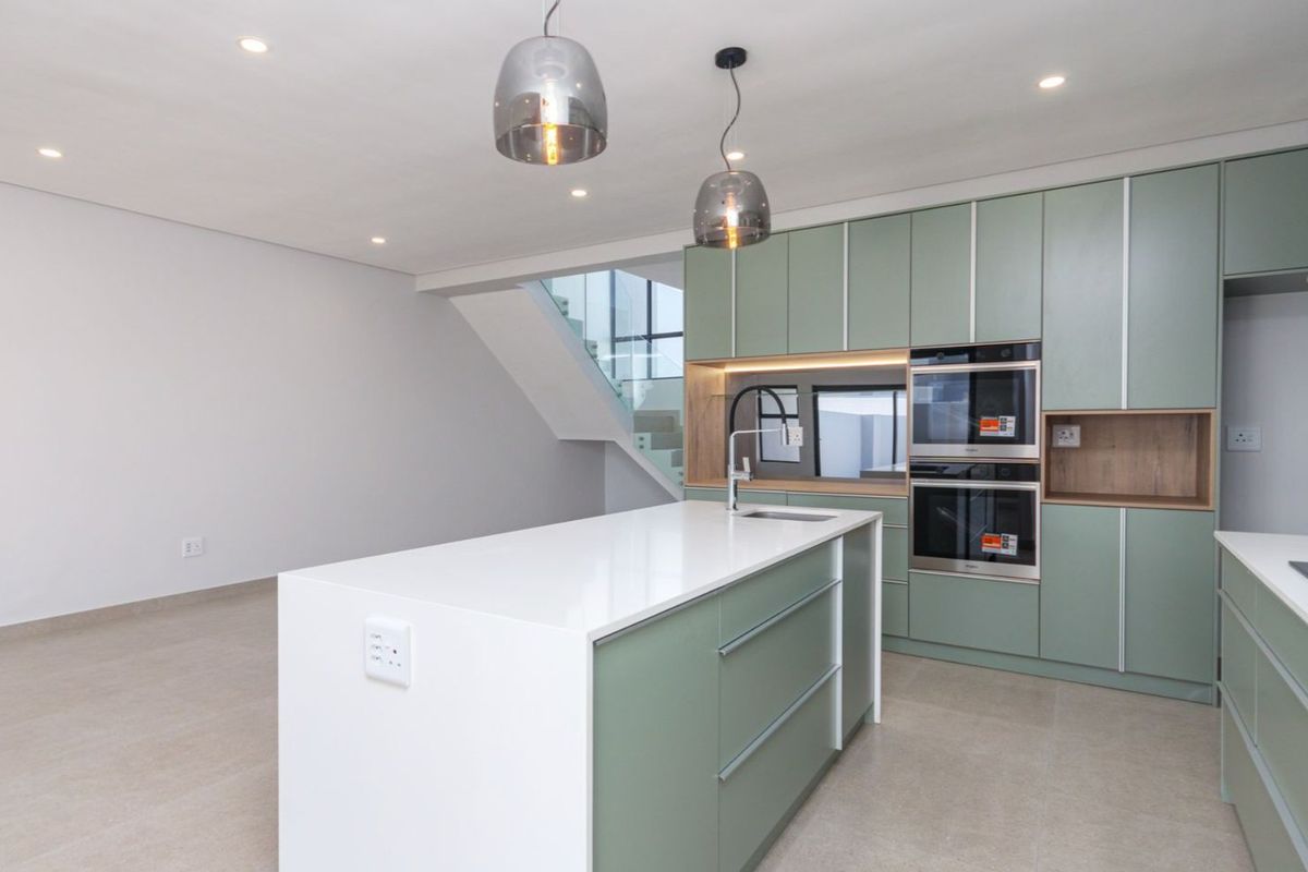 Brand New Double-Storey Masterpiece – No Transfer Duty! - Photo 3