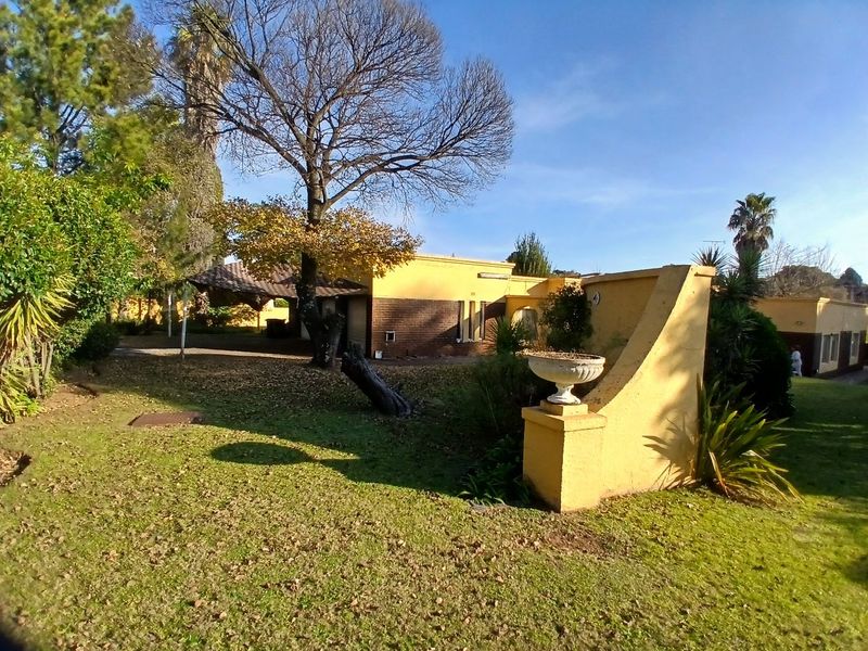 Large 4 bedroom 2 bathroom Family Home - Photo 8