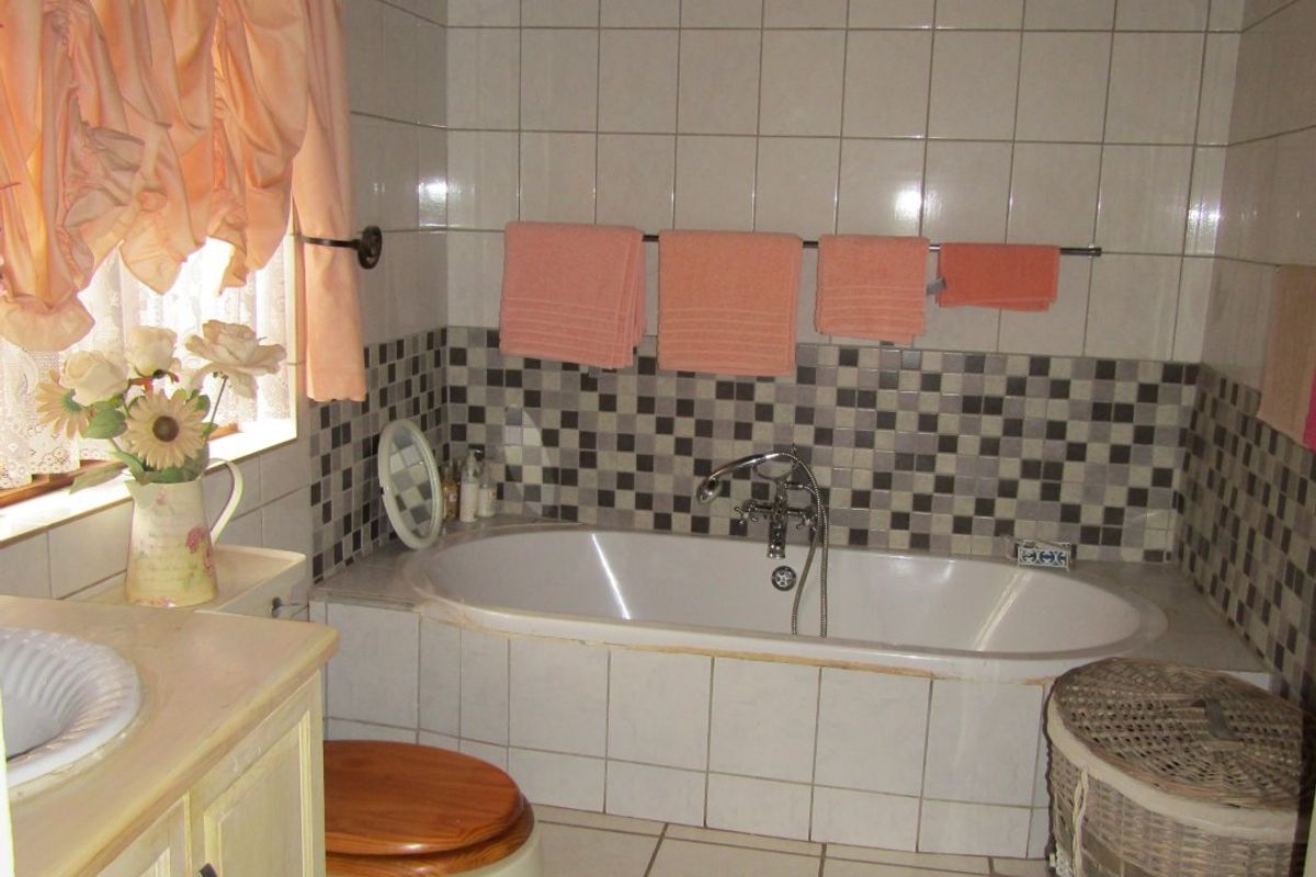 Your Dream Home Awaits! - Photo 3
