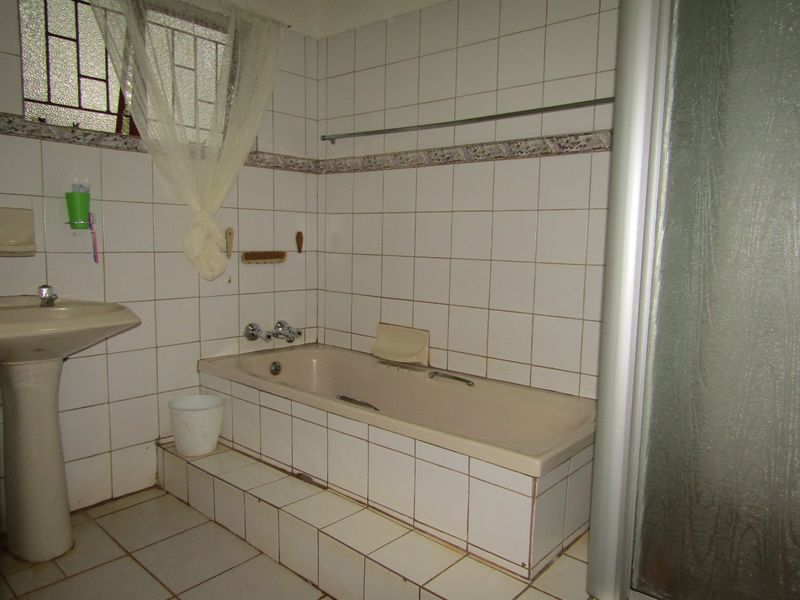 4HAC – Income-Generating Property Portfolio For Sale! - Photo 9