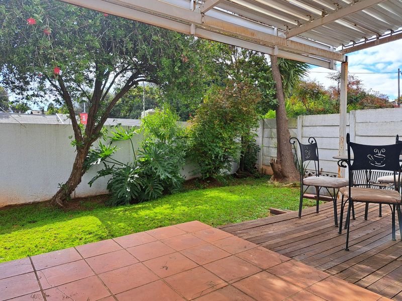 2 Bedroom Freehold Cluster with R400 Levies - Photo 3