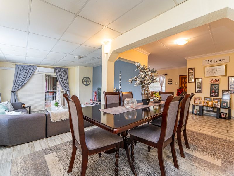 Spacious Family Living with Solar Convenience & Scenic Views - Photo 4