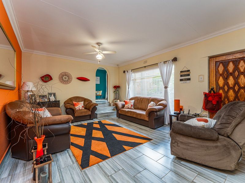 Spacious Family Living with Solar Convenience & Scenic Views - Photo 6