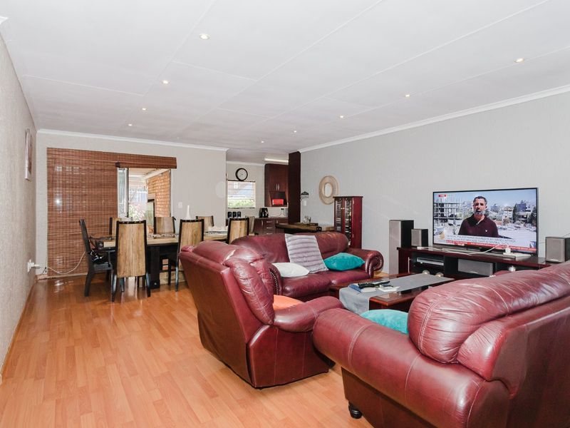 Charming Terenure family home with privacy - Photo 8