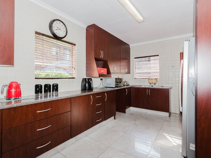 Charming Terenure family home with privacy - Photo 7