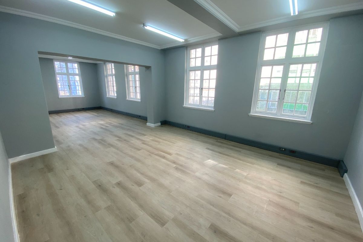 276m2 Commercial Space to Let - Photo 4
