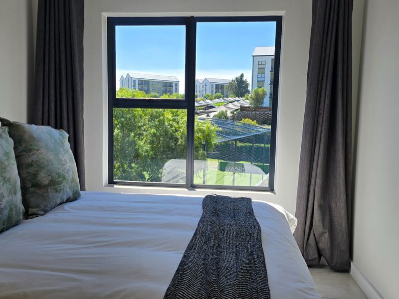 Furnished 1-Bedroom Top-Floor Apartment to Rent in Green Park Lifestyle Estate, Boksburg - Photo 6