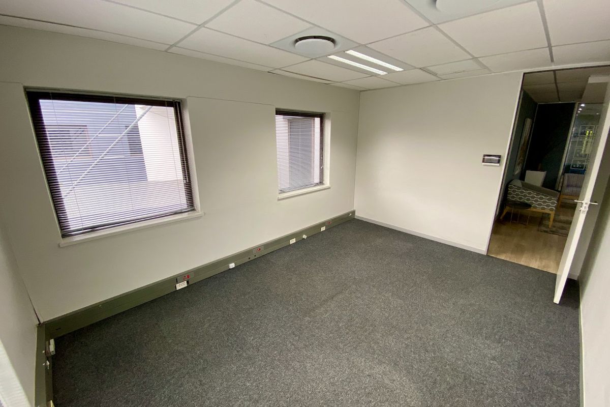 P-Grade Office Suite Available In Midrand - Photo 4