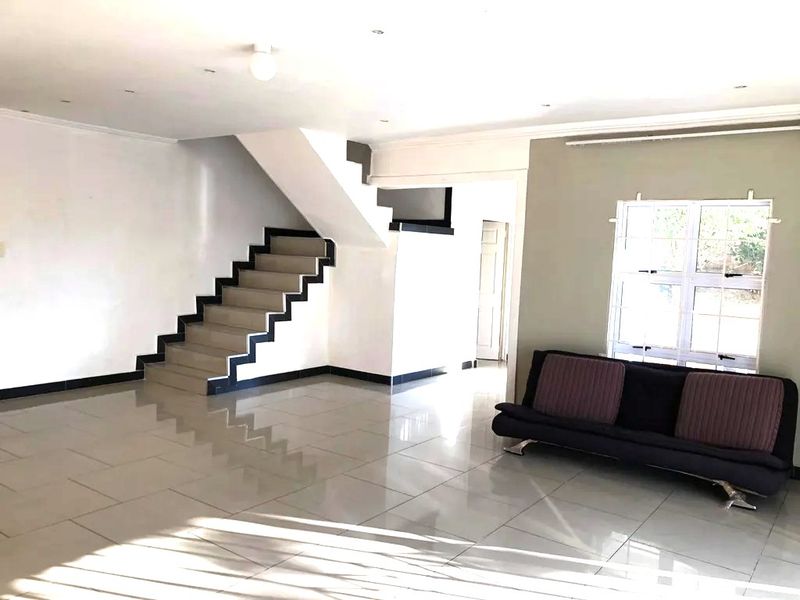 A stunning family home - Reservoir Hills - Photo 2