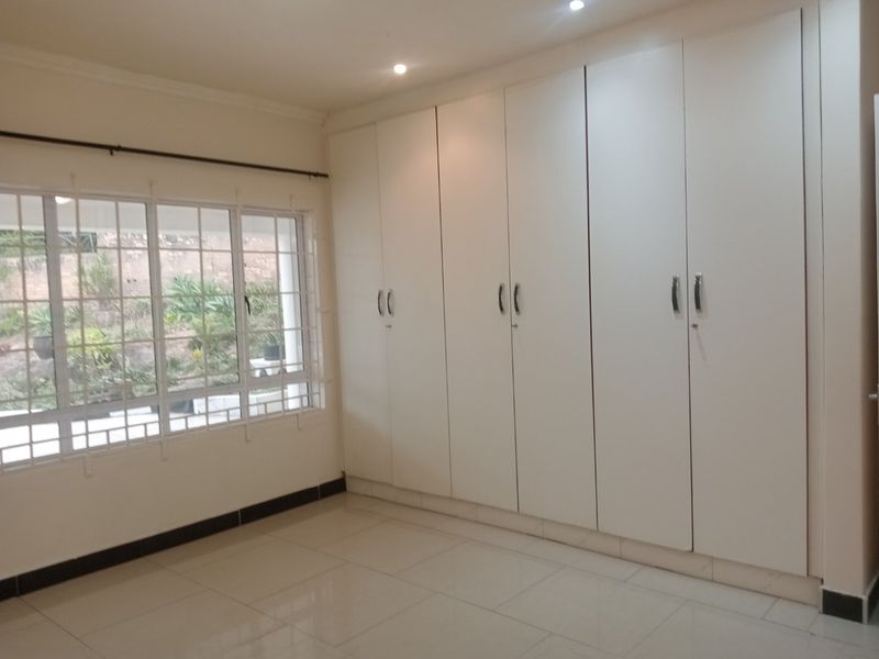 A modern  family home - Reservoir Hills - Photo 10