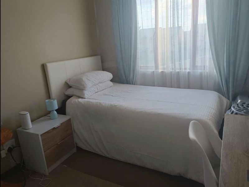 3 Bedroom Townhouse to Rent in Carlsworld - Photo 10