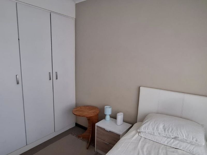 3 Bedroom Townhouse to Rent in Carlsworld - Photo 9