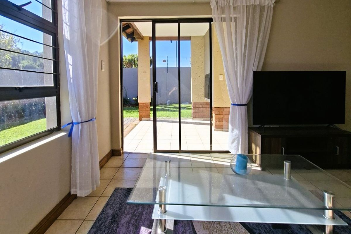 Sunny Sinoville Home with Open Plan Living in a Secure Complex. - Photo 3