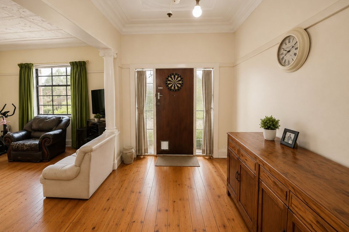 Charming Germiston Home with Pressed Ceilings and lots of space! - Photo 2