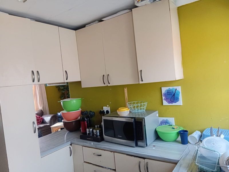 HOUSE FOR SALE IN IKWEZI PARK, KHAYELITSHA  - Photo 8