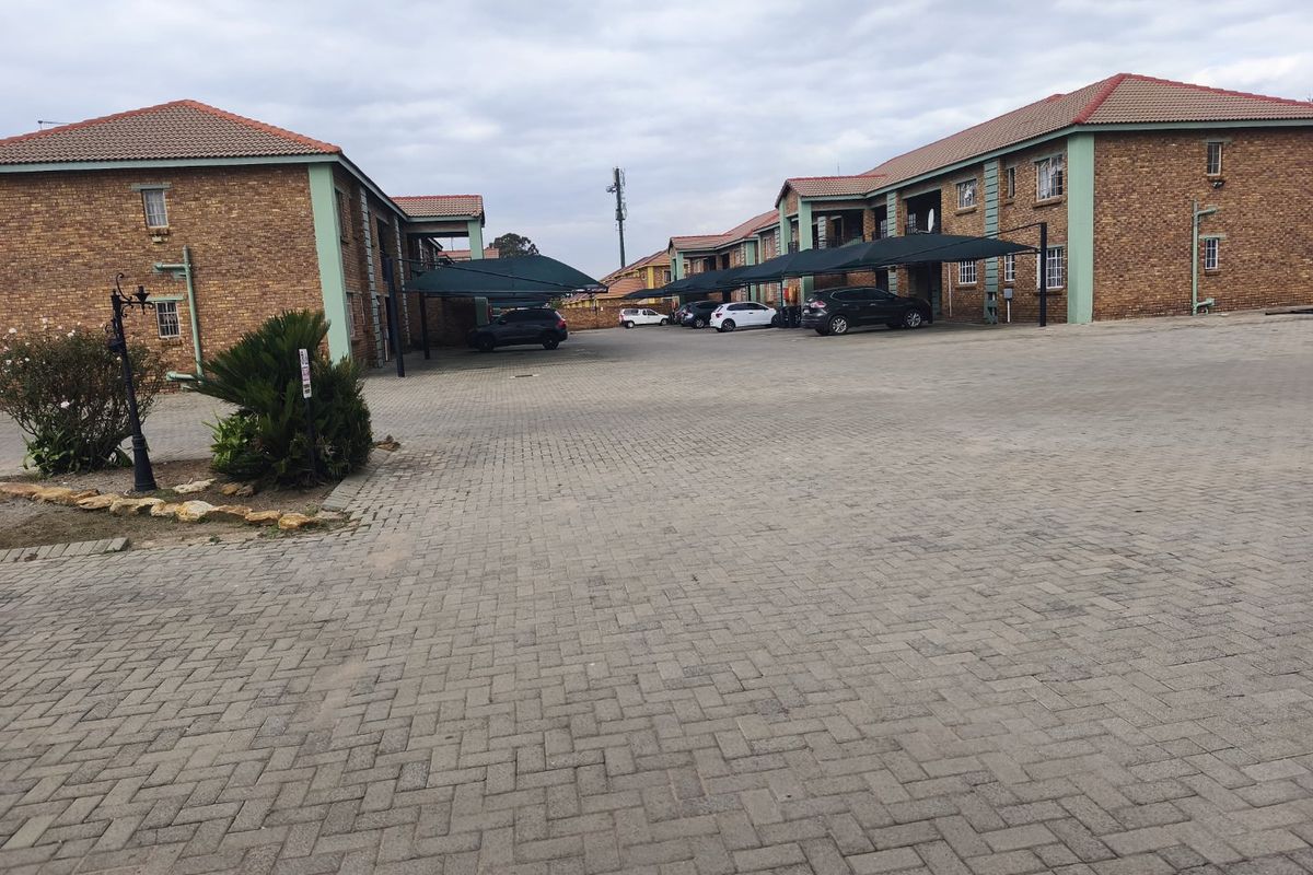 3 Bed Town house in Modder East for Sale - Photo 2