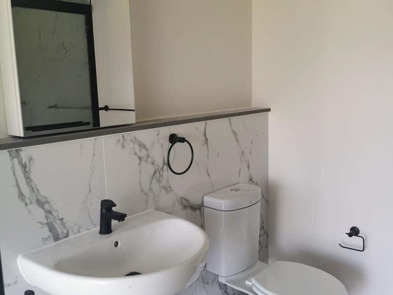 Modern 2-Bedroom Penthouse in The Huntsman Lifestyle Estate. - Photo 7