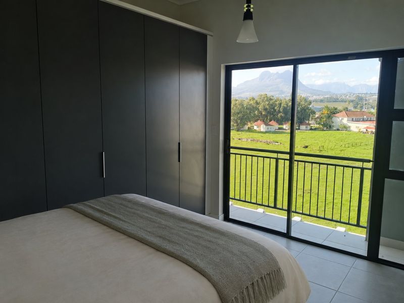 Modern 2-Bedroom Penthouse in The Huntsman Lifestyle Estate. - Photo 9