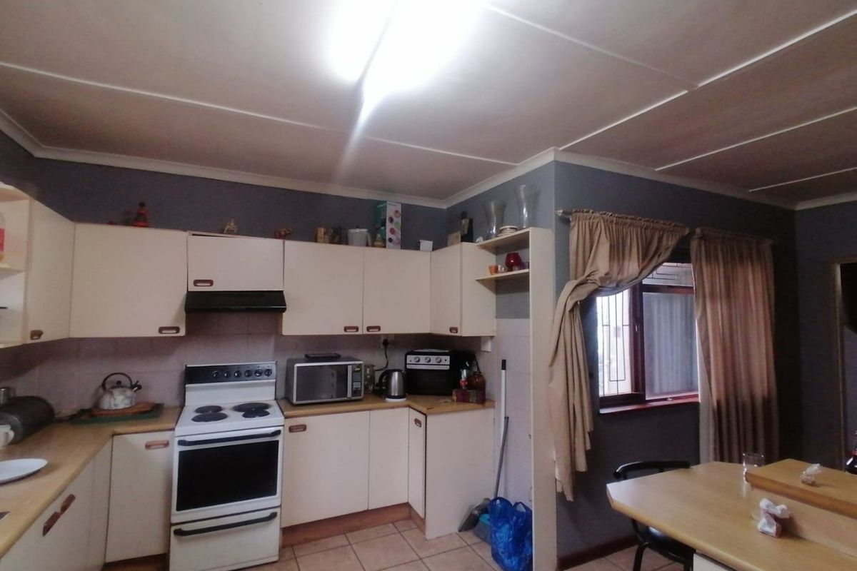 4 Bedroom Home Up for Grabs - Photo 5