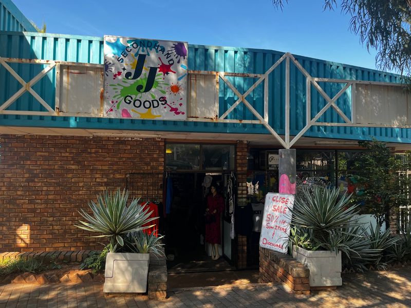 191m2 Commercial Property to Let - Photo 2