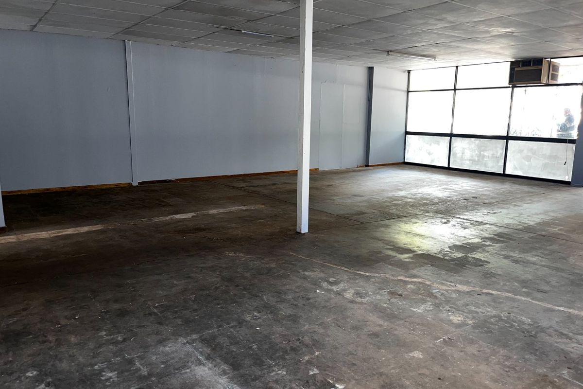 191m2 Commercial Property to Let - Photo 3