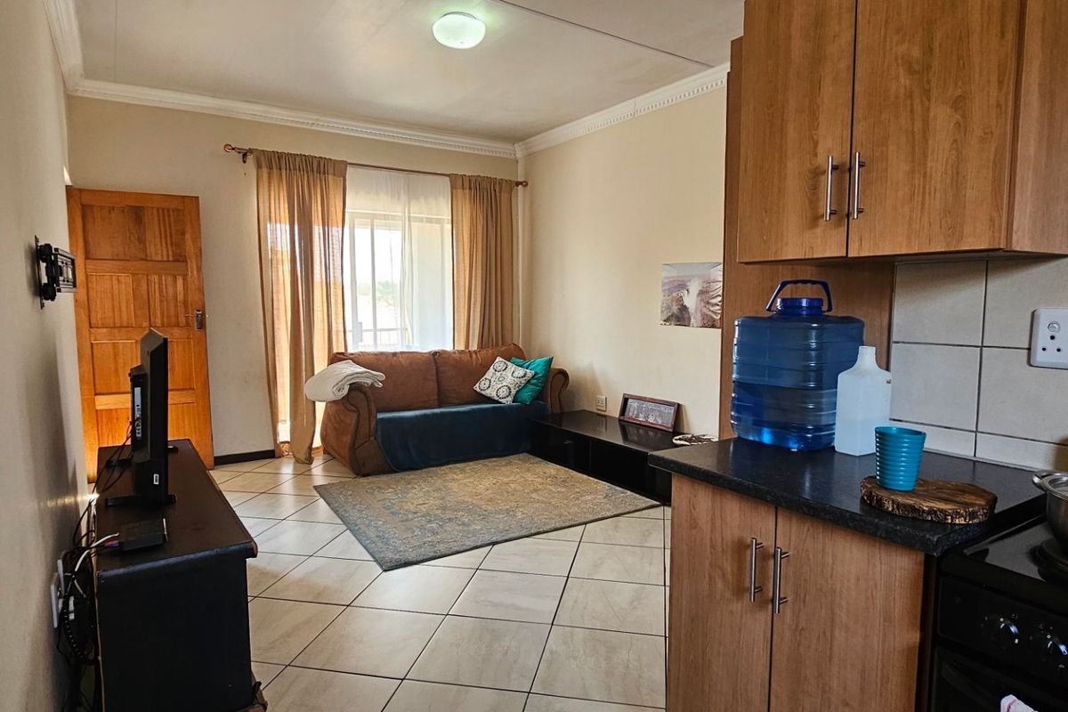 2-Bedroom Sectional Title Unit in Brits - Photo 5