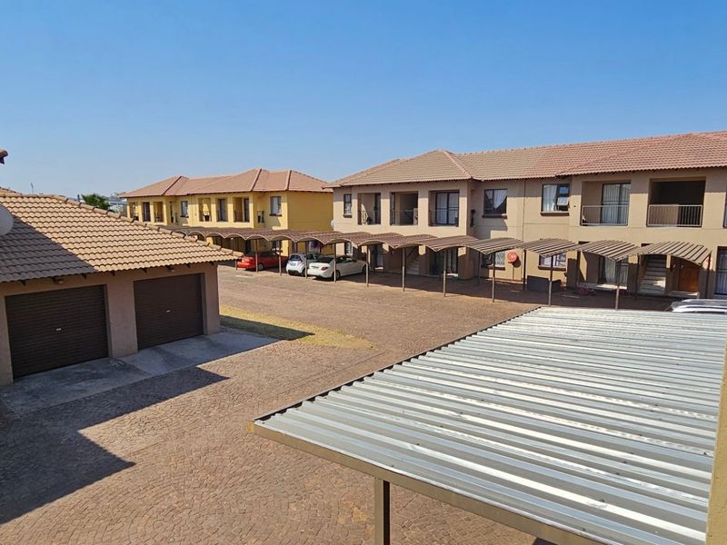 2-Bedroom Sectional Title Unit in Brits - Photo 1