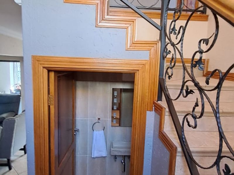 Stylish Cluster Home Near Emerald Casino – Just Move In! - Photo 7