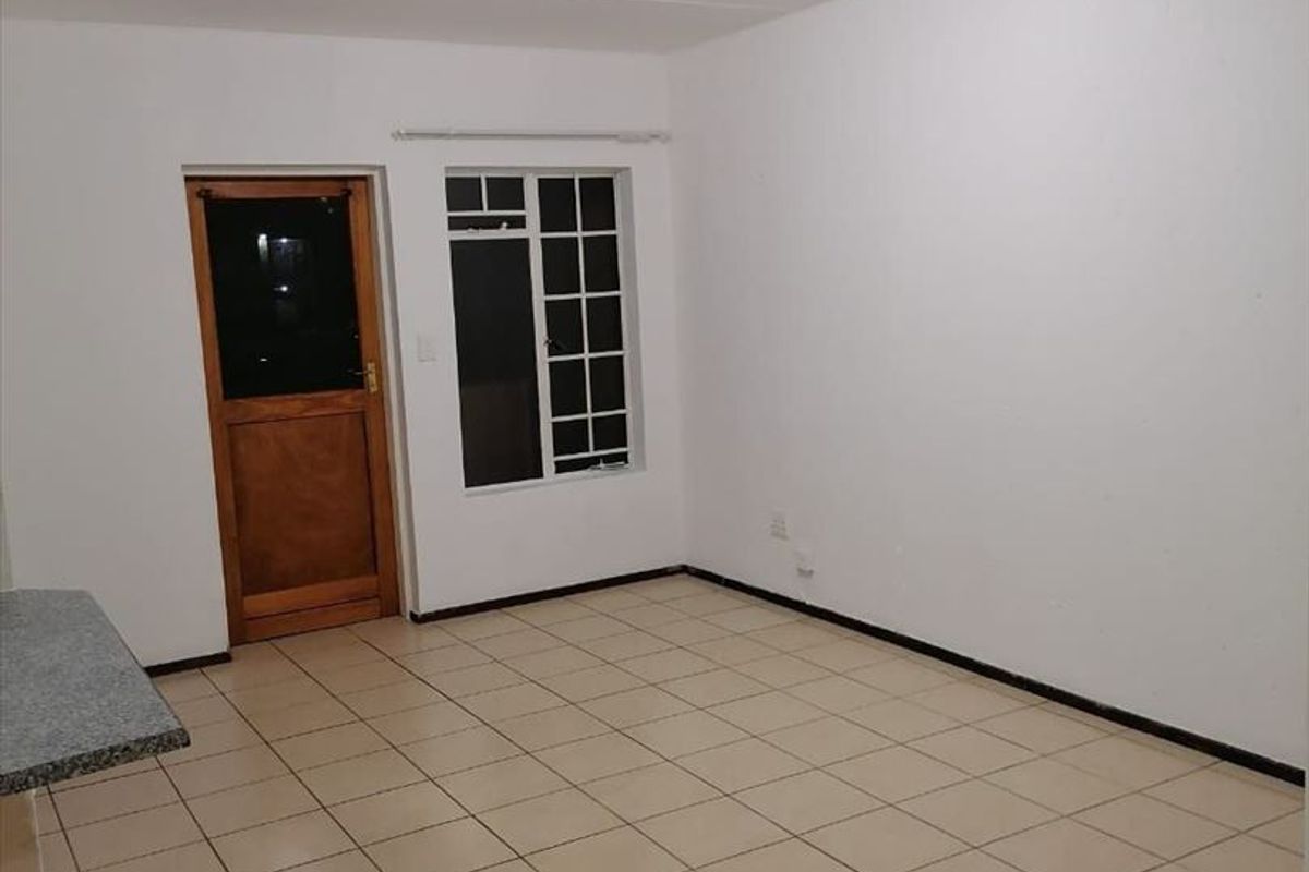 Charming Family Home with Functional Living Areas - Photo 2