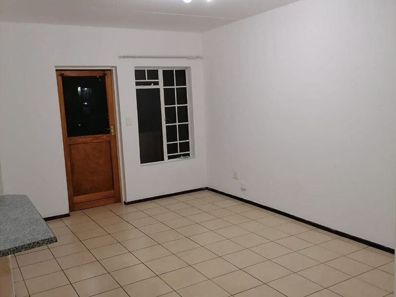 Charming Family Home with Functional Living Areas - Photo 2