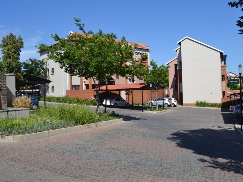 One bedroom apartment  for sale in  Noordwyk, Midrand call  us Now - Photo 9