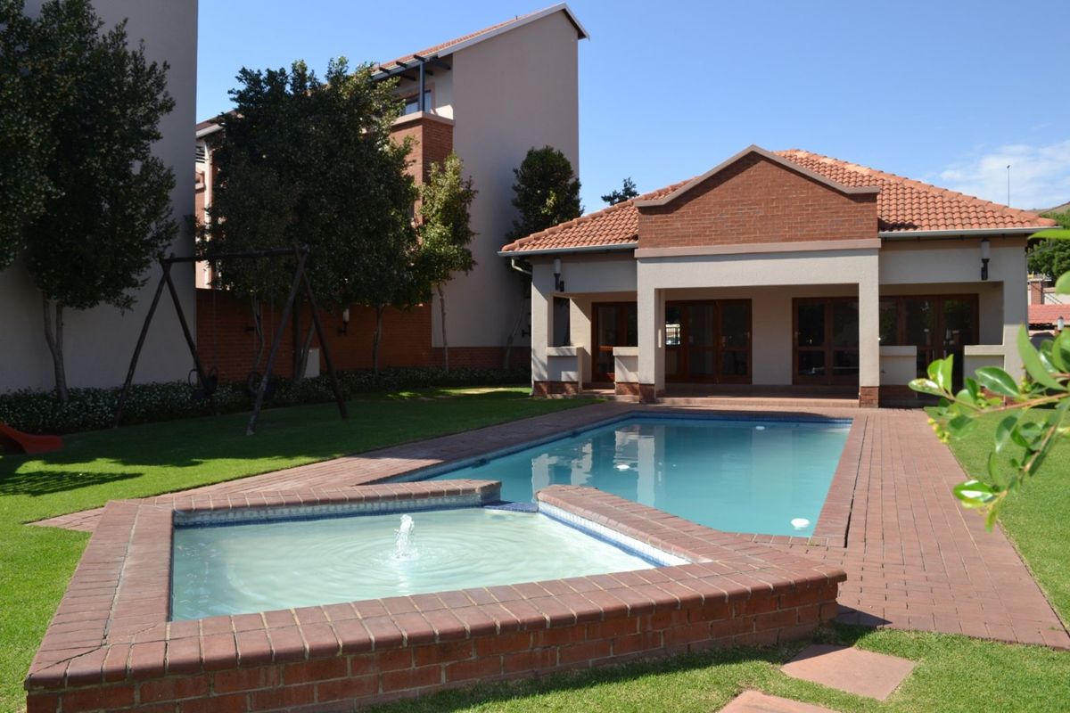 One bedroom apartment  for sale in  Noordwyk, Midrand call  us Now - Photo 5