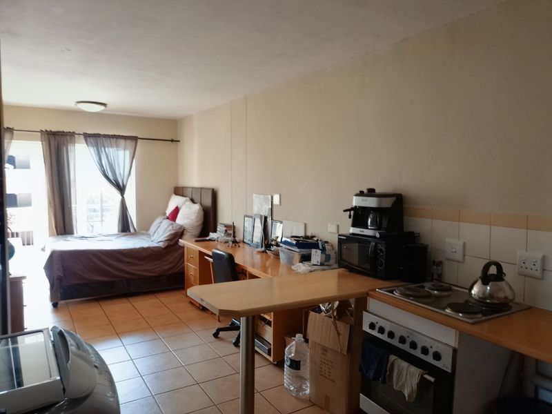 Studio Apartment for Sale – Die Wilgers, Pretoria. - Photo 3