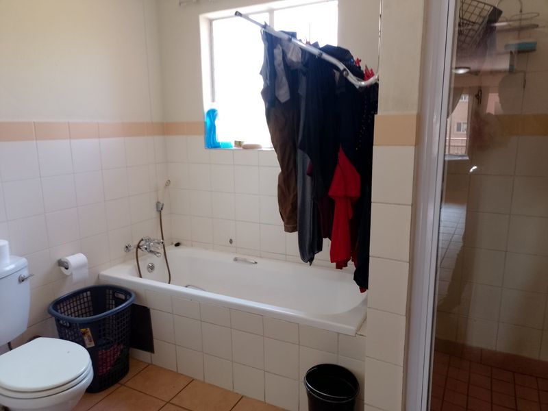 Studio Apartment for Sale – Die Wilgers, Pretoria. - Photo 9