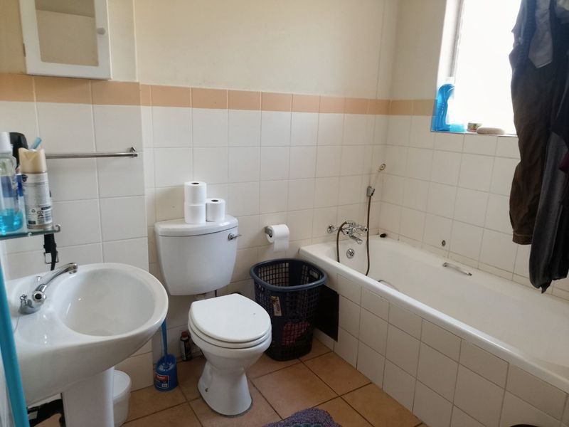 Studio Apartment for Sale – Die Wilgers, Pretoria. - Photo 8