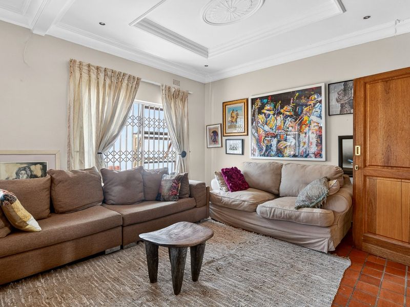 New Listing - 3 Beds 2 Baths LOCATION! LOCATION! - Photo 10