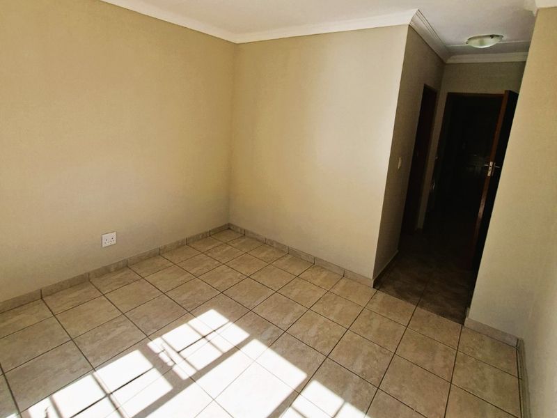 Modern Ground Floor Unit in Magalieskruin - Photo 7