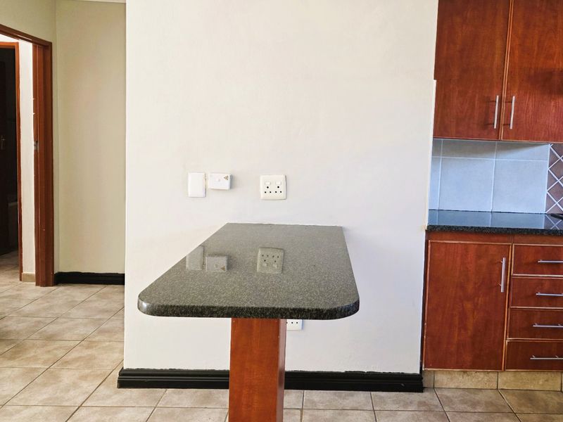 Modern Ground Floor Unit in Magalieskruin - Photo 8