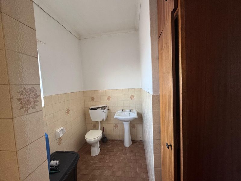3 bedroom house for sale in KwaMagxaki - Photo 10