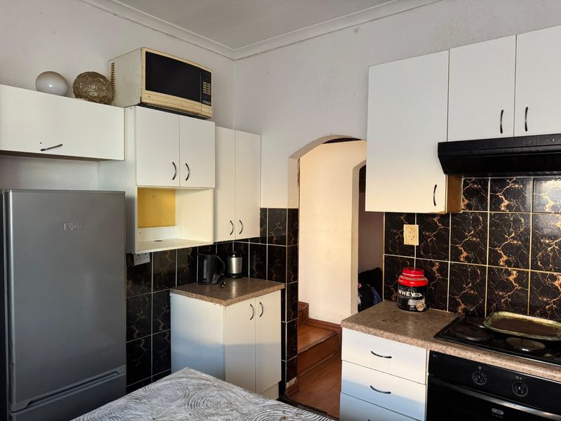 3 bedroom house for sale in KwaMagxaki - Photo 6