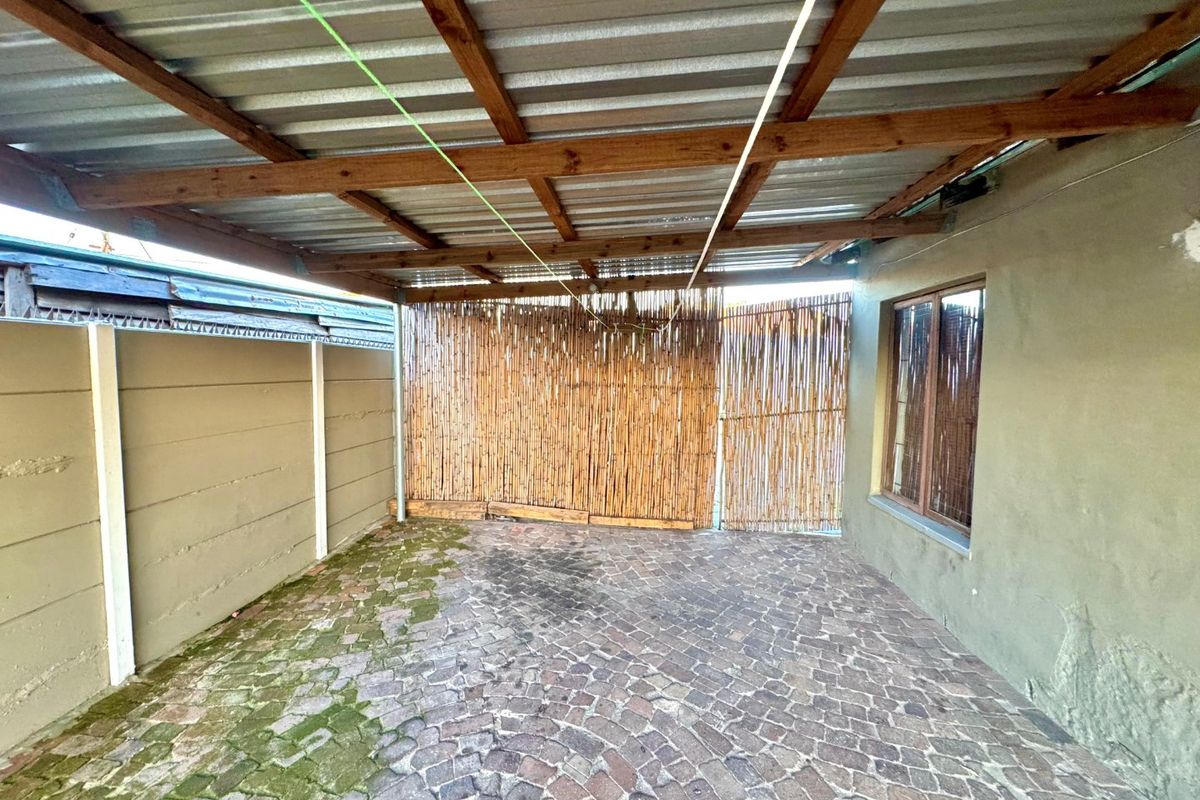 Freestanding two bedroom house for sale - Photo 3