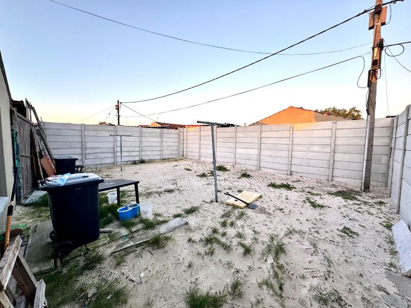 Freestanding two bedroom house for sale - Photo 8