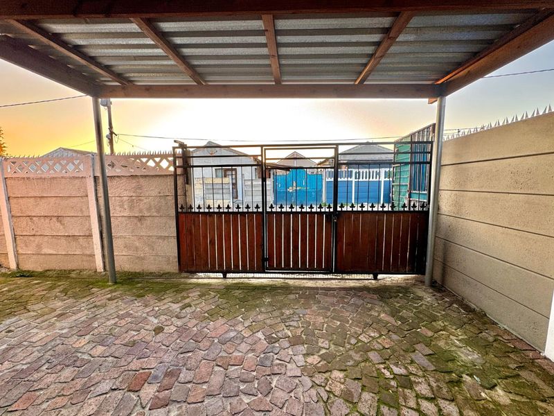 Freestanding two bedroom house for sale - Photo 2