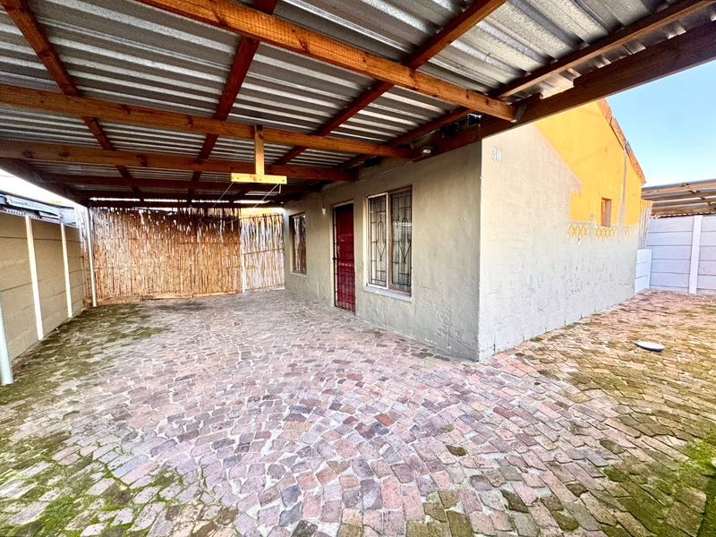 Freestanding two bedroom house for sale - Photo 4