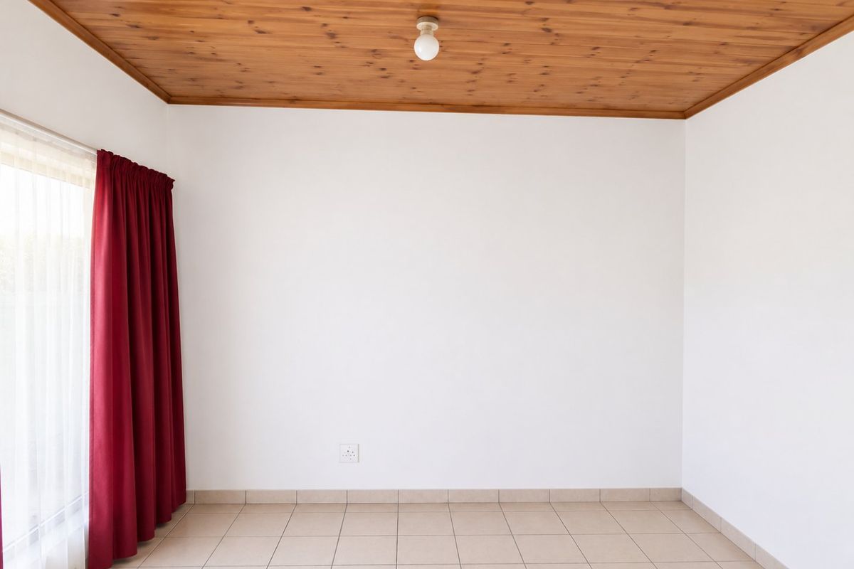 One Bedroom Separate Entrance - Photo 4